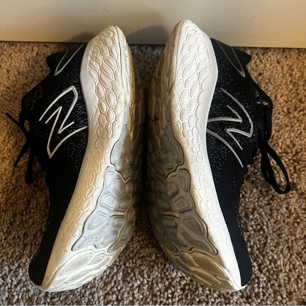 New Balance Fresh Foam - Picture 3 of 6